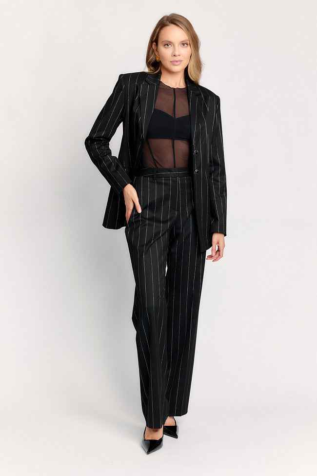 BLACK STRIPPED JACKET & PANTS.