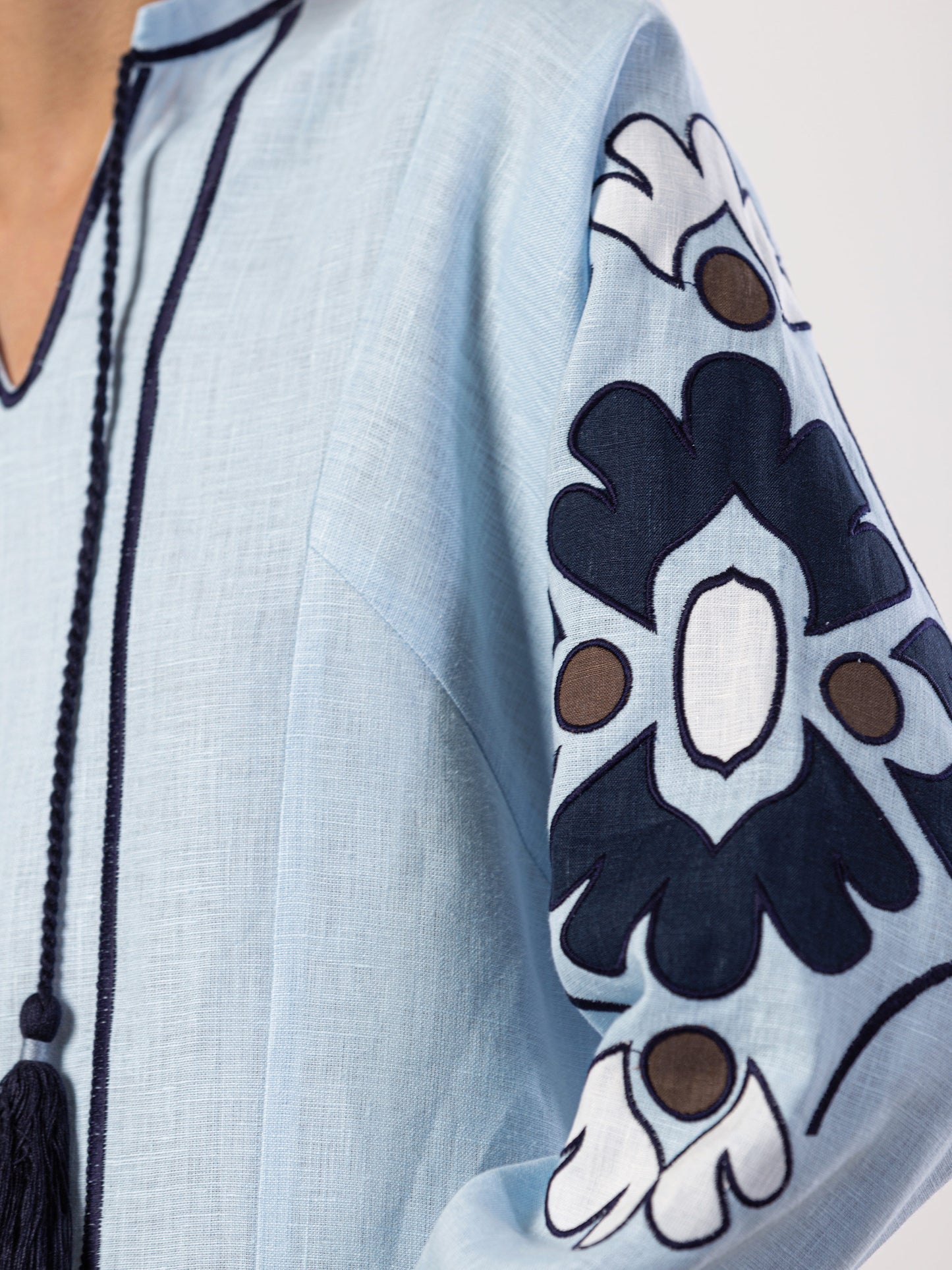 CIELO - Embroidered Shirt